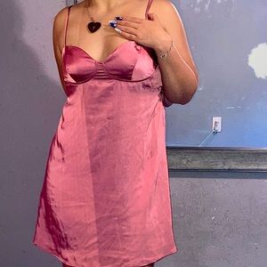 Silk pink dress 25$